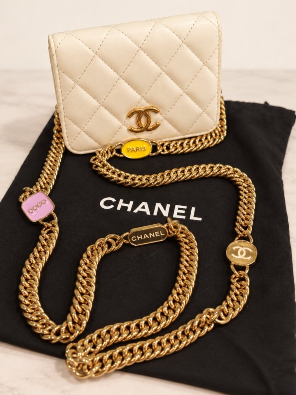 Chanel 22S White Quilted Lambskin Enamel Charm Clutch with Chain - Picture 2 of 7